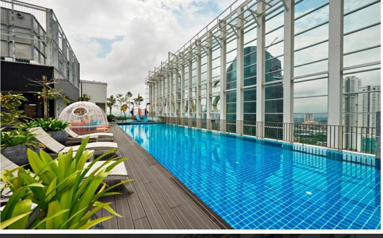 Suasana Suites D'Homestay Jb Town 조호르 바루 외부 사진